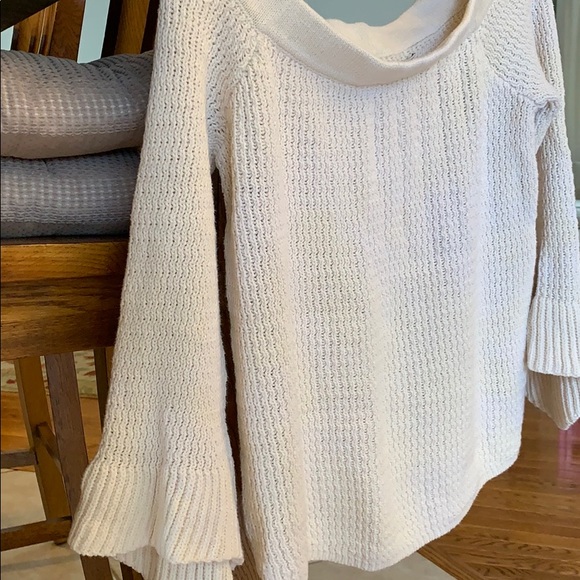 Abercrombie & Fitch Open Shoulder Sweater - Picture 2 of 3